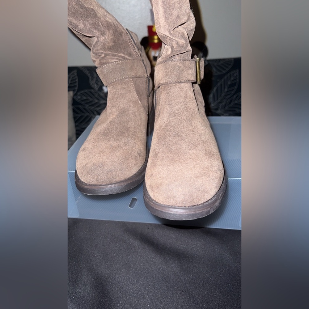 NWT- Torrid Buckle Knee-High Boot (WW) - Picture 11 of 16
